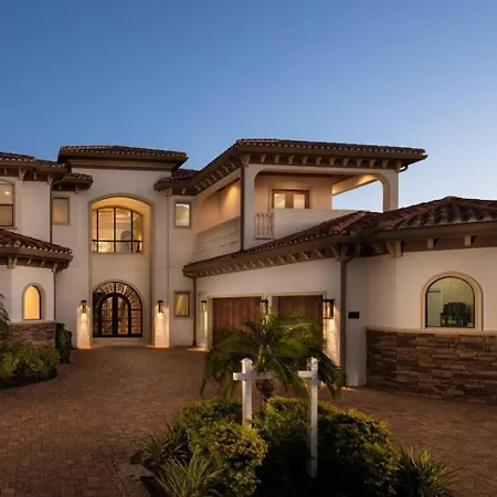 Upscale 8 Bdrm Mansion With Pool And Slide At Reunion Villa